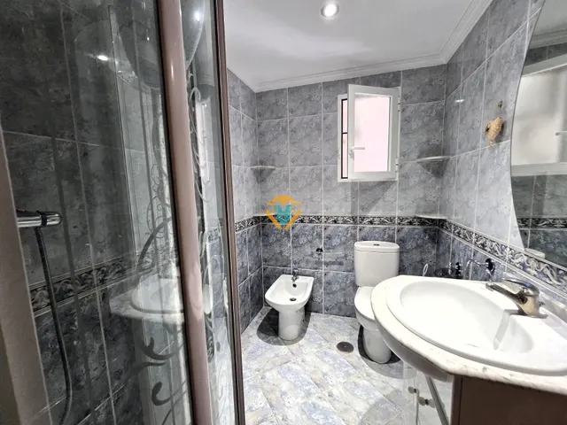 APARTAMENTO CON PARKING Y PISCINA CERCA DE PLAYA LEVANTE! — 21