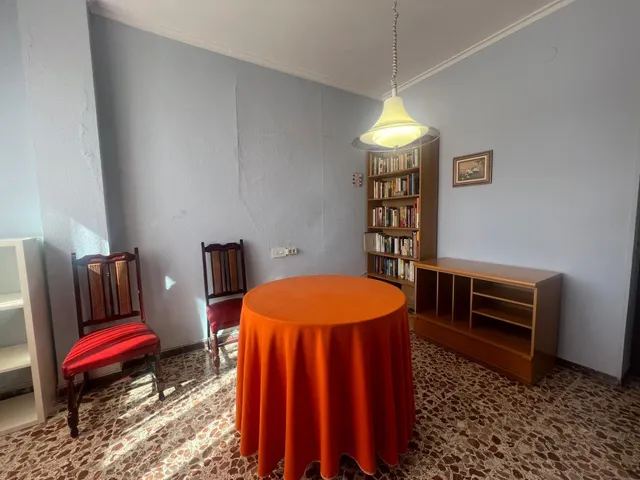 CASA EN EL CENTRO DE CAMARLES — 16