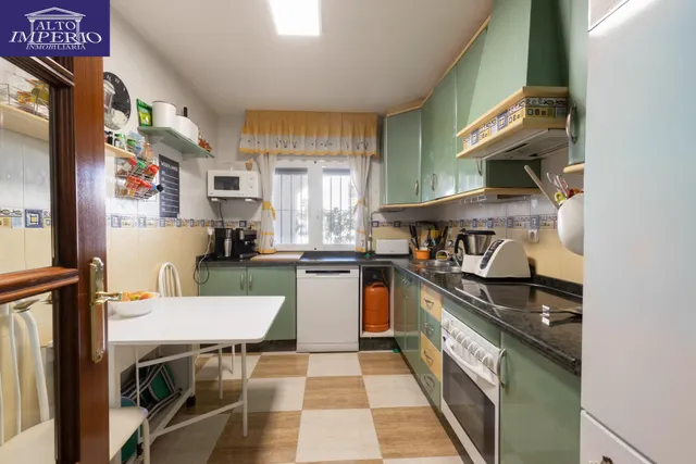 Casa en Armilla con terraza, patio y amplia cochera — 9