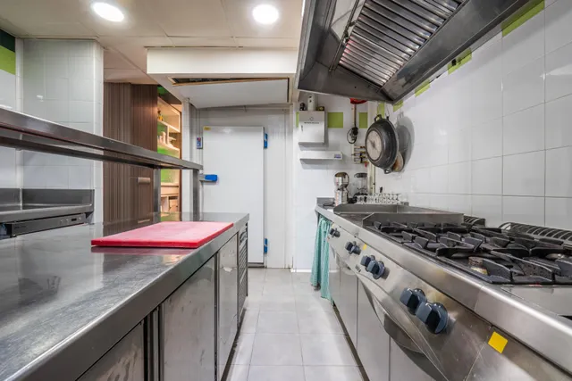 Venta de cafetería La Contraviesa de 160 m2  junto a Alcampo — 29