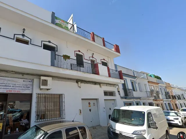 Venta piso en Cantillana (Sevilla) — 2
