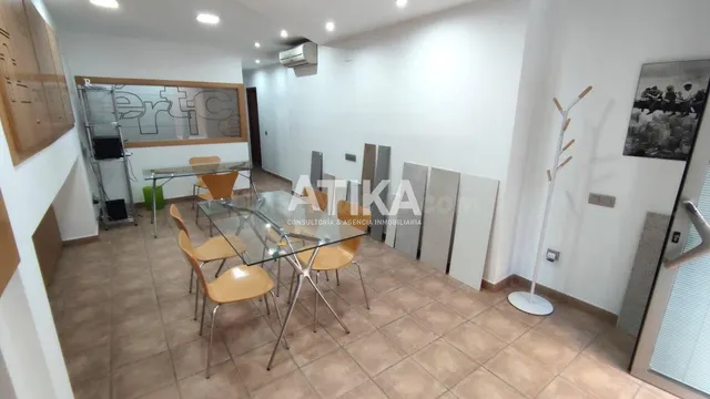 LOCAL COMERCIAL TOTALMENTE REFORMADO - foto 2