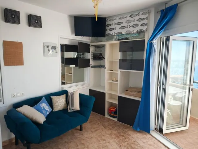 Fantástico estudio con vistas panorámicas al mar en primera línea de playa en Fuengirola — 23