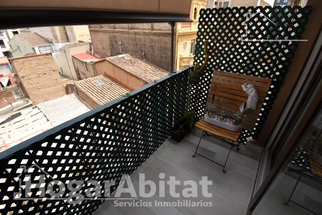 ¡REFORMADO! PRECIOSO, EXTERIOR Y CÉNTRICO CON BALCÓN Y TRASTERO — 23