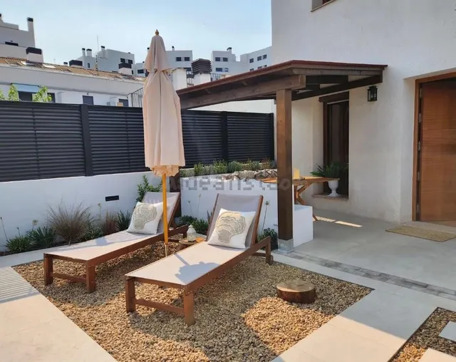 Chalet 5 habitaciones 250m² en alquiler - Nou Benicalap - foto 3