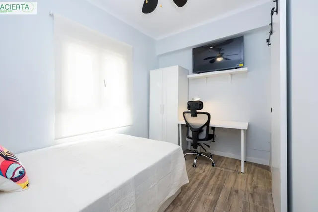Piso reformado en zona Zaidin — 32