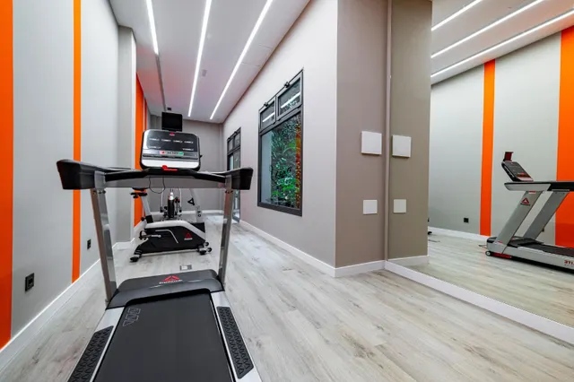 APARTAMENTO SEMINUEVO - AMUEBLADO CON TRASTERO Y GIMNASIO - CERCA DE LAS CANTERAS — 18