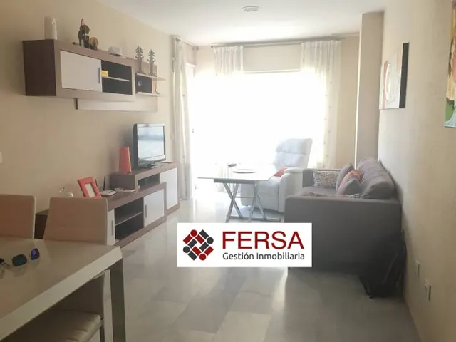 PISO AMUEBLADO EN ALQUILER CON ZONAS COMUNES CON JARDINES Y PISCINA — 6