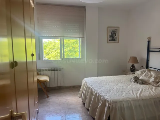 PISO SEMINUEVO ESQUINERO ZONA TRANQUILA - foto 4