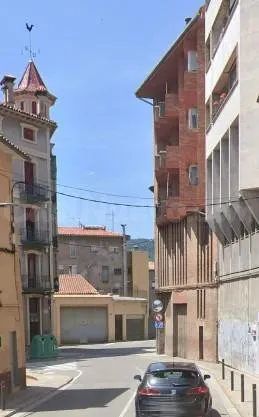 PISO EN BERGA