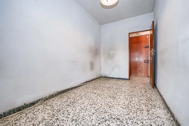 PISO EXTERIOR DE 4 DORMITORIOS Y TERRAZA — 28