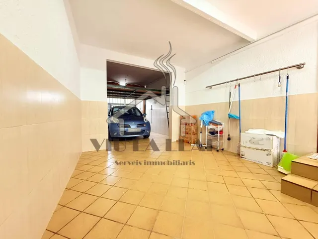 ¡Increíble oportunidad, en EXLCUSIVA! Fantástica casa en estado de conservación impecable y lista para entrar a vivir, diseñada para ofrecerte el máximo confort y con un sinfín de posibilidades — 27