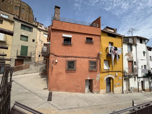 CASA EN BALAGUER - ESPECIAL INVERSORES -