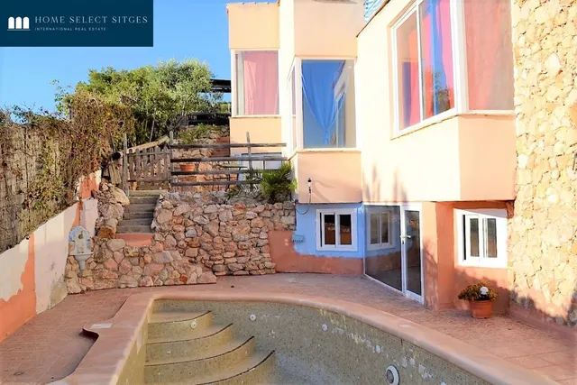 Torre Quint Mar con vistas panorámicas y piscina — 35