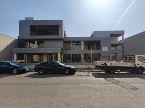 EDIFICIO DE USO TERCIARIO VENTA EN ALMAZORA (CASTELLÓN)