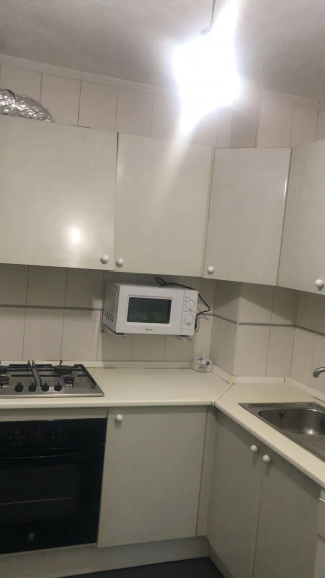SE ALQUILA PISO EN JUAN CARLOS 1 — 10