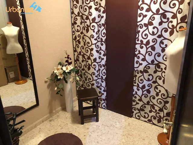 LOCAL ACONDICIONADO EN MARIA AUXILIADORA DE 2 PLANTAS — 4