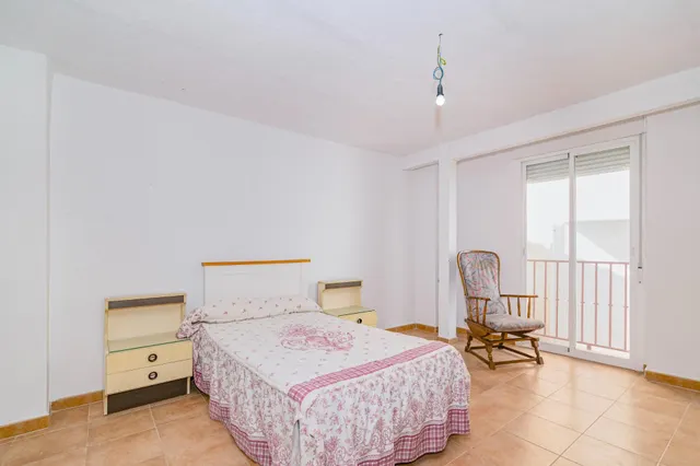 La mejor casa rural de Güejar Sierra se acaba de poner a la venta — 18