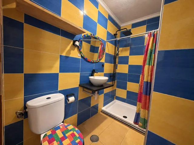 Piso en venta de 4 dormitorios, 3 baños, balcón y patio — 16