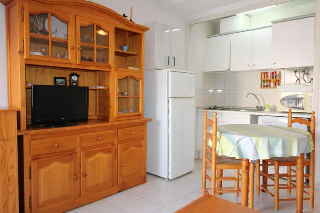 TORREVIEJA ESTUDIO PLAYA CURA PISCINA 79.900€ — 9