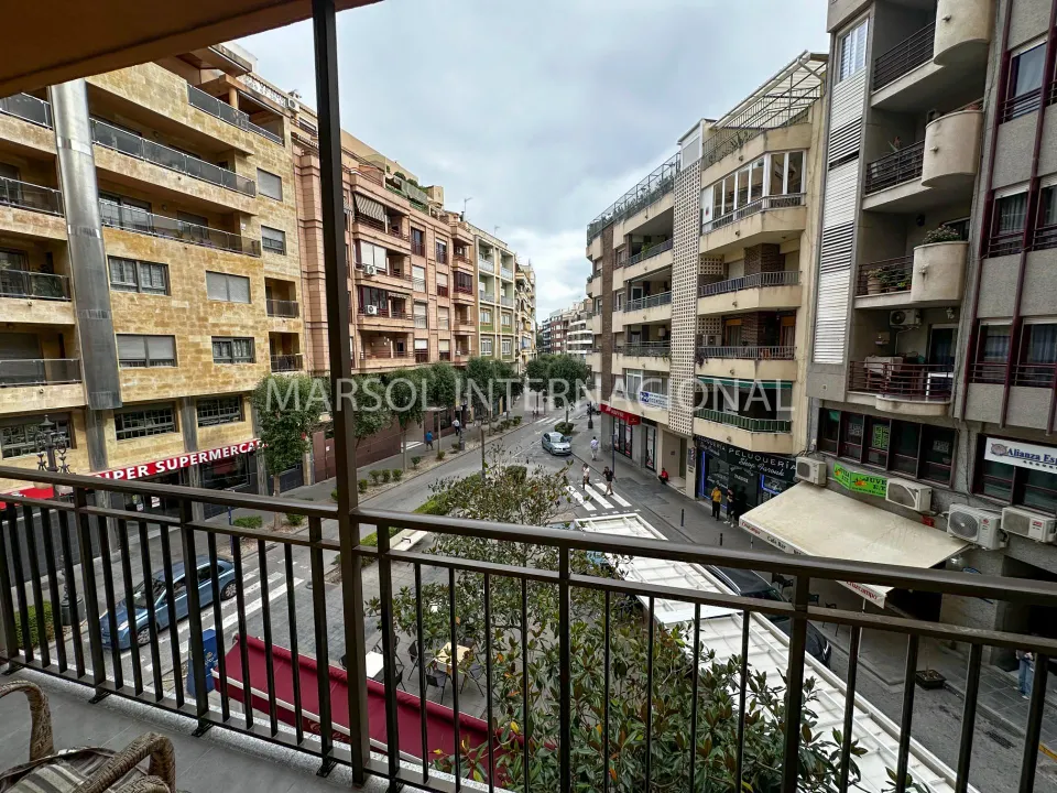 VIVIENDA DE 4 DORMITORIOS EN EL CENTRO DE ORIHUELA