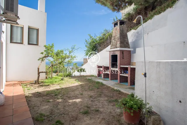 Espectacular Casa en Alella con Vistas al Mar y Dos Vivienda - foto 5