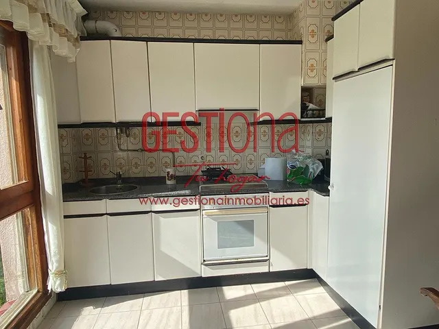 VIVIENDA UNIFAMILIAR A 2KM DE LOS ARENALES DE NOJA — 26