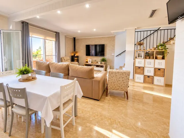 ÁTICO EN VENTA EN DAYA NUEVA – 3 DORMITORIOS, TERRAZA PRIVAD - foto 2