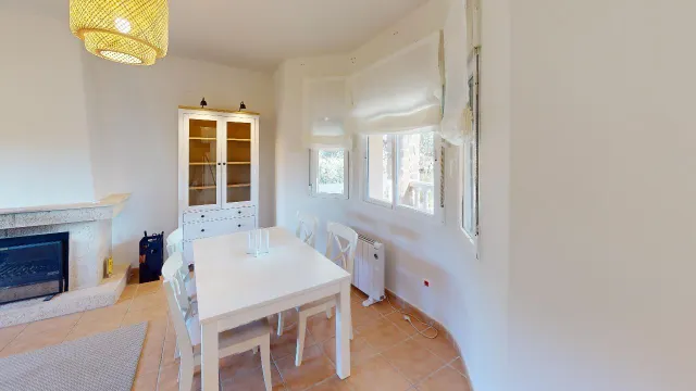 Chalet con placas solares en  zona las gaviotas — 32