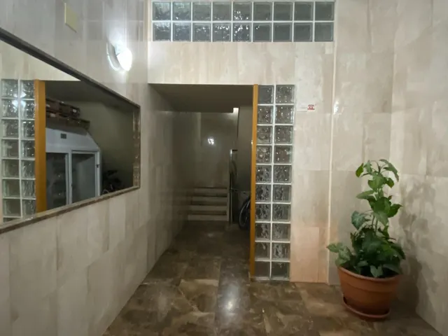 Piso de 3 dormitorios en alquiler -  barrio san antón — 42