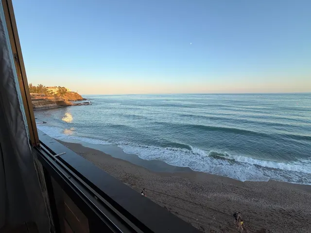 Apartamento vacacional en primera linea playa — 2