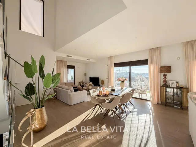 Villa moderna con sótano y piscina privada en venta en Finestrat - Benidorm — 21