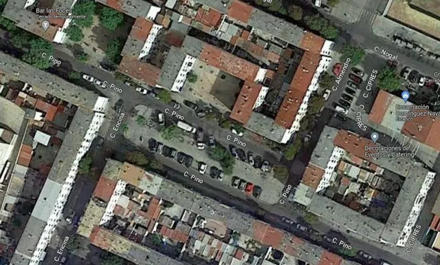 Venta Piso en Padre Pío - Sevilla - foto 2