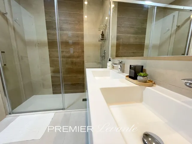 ESPECTACULAR PISO EN BENIDORM — 34