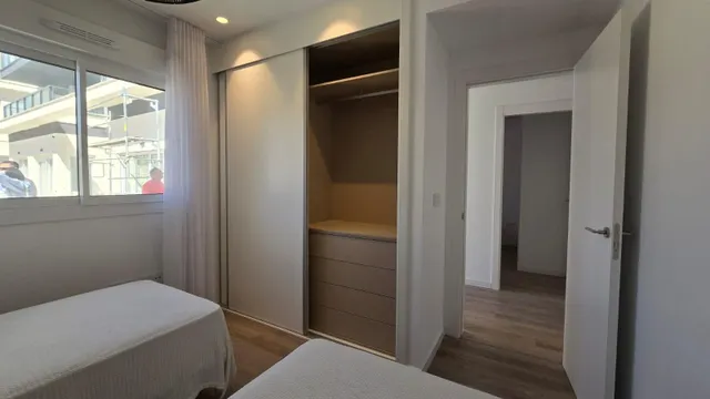 VIVIENDA CON   PISCINA, 96 M2 de TERRAZA — 13