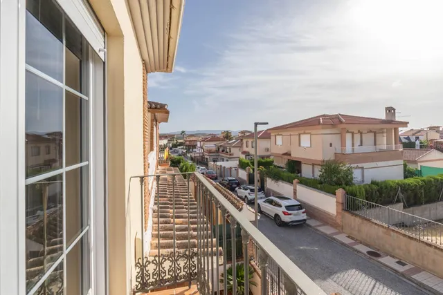 Magnífica casa unifamiliar de 4 dormitorios grandes en Otura — 30