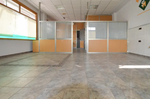 Urbis te ofrece un local en venta en Santa Marta de Tormes, Salamanca. — 19