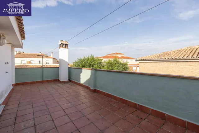 Casa independiente a 5 minutos de Granada en buen estado para entrar a vivir — 31