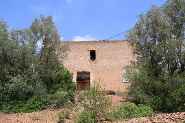 MASIA RUSTICA EN DOS HECTAREAS DE TERRENO ZONA POU DE BECA - foto 3
