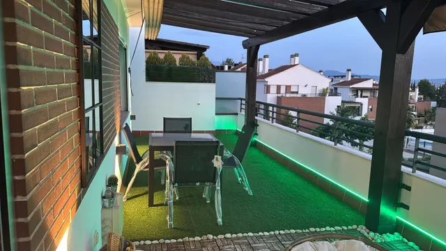 PISO CON TERRAZA EN ALBOLOTE - foto 3