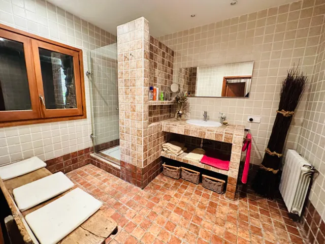 EXCLUSIVA CASA UNIFAMILIAR EN CASTELLVÍ DE ROSANES - GRAN PARCELA, PRIVACIDAD Y ENCANTO NATURAL — 43