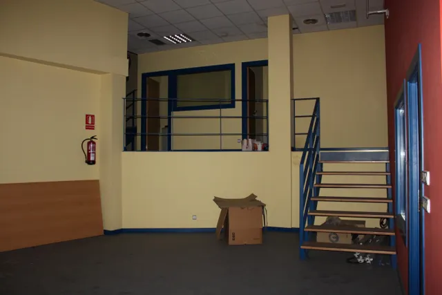 LOCAL COMERCIAL EN LA ZONA ALTA — 7