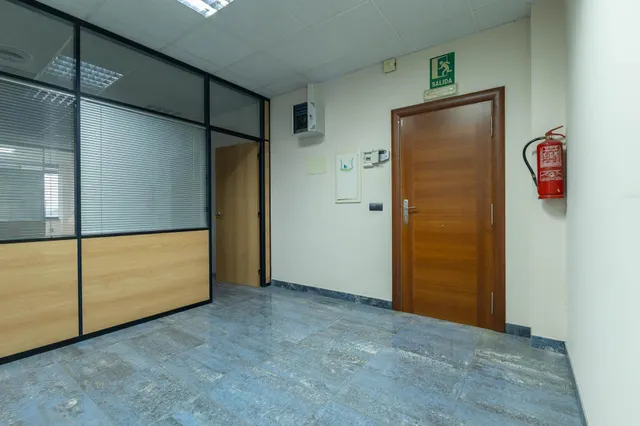 OFICINAS EN PUERTO  DE SAGUNTO — 14