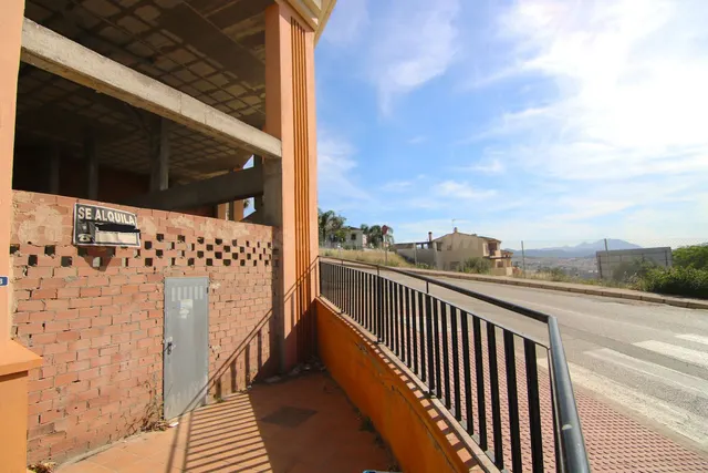Local comercial 267m² en venta - South of spain - foto 2