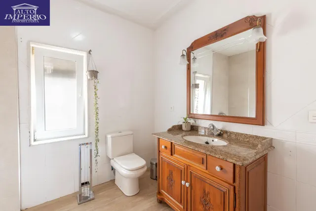 Casa en esquina en venta en Las Gabias — 36