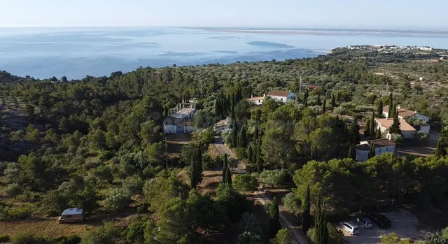Extraordinaria Propiedad Rural con 850 m2 Construidos, Vista - foto 2