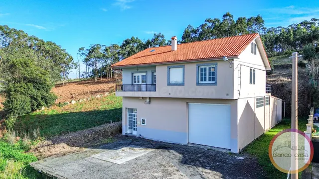 Casa con VISTAS AL MAR y enormes posibilidades en Camuza (Ma