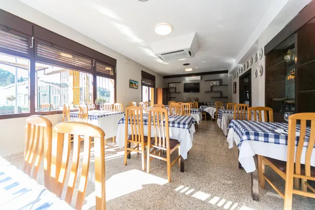 Restaurante con casa en preciosa ubicación de Cerdanyola — 10