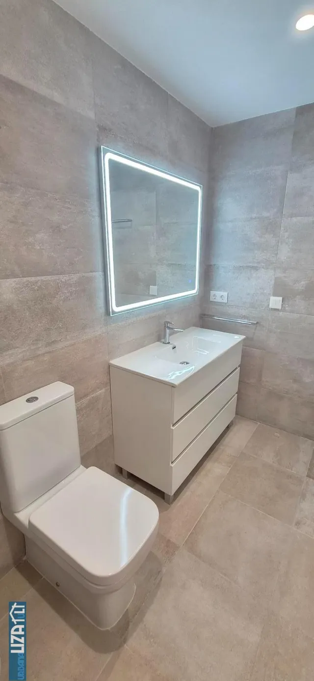Piso Nuevo a Estrenar con Excelentes Características y Piscina Comunitaria — 29