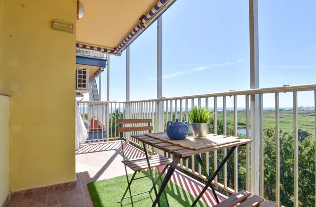 APARTAMENTO CON MAGNÍFICAS VISTAS AL MAR - foto 2